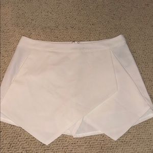 White skort